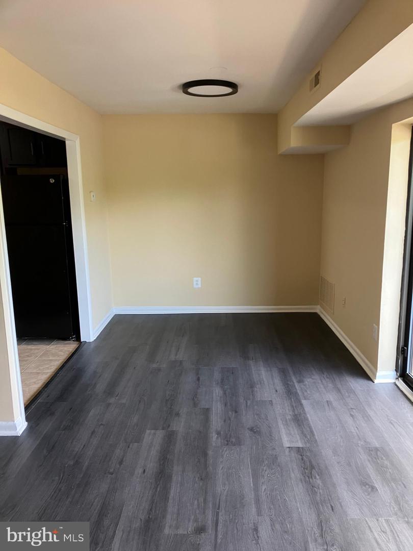 6137 LEESBURG PIKE #301, FALLS CHURCH, Virginia 22041, 1 Bedroom Bedrooms, ,1 BathroomBathrooms,Residential,For sale,6137 LEESBURG PIKE #301,VAFX2236884 MLS # VAFX2236884