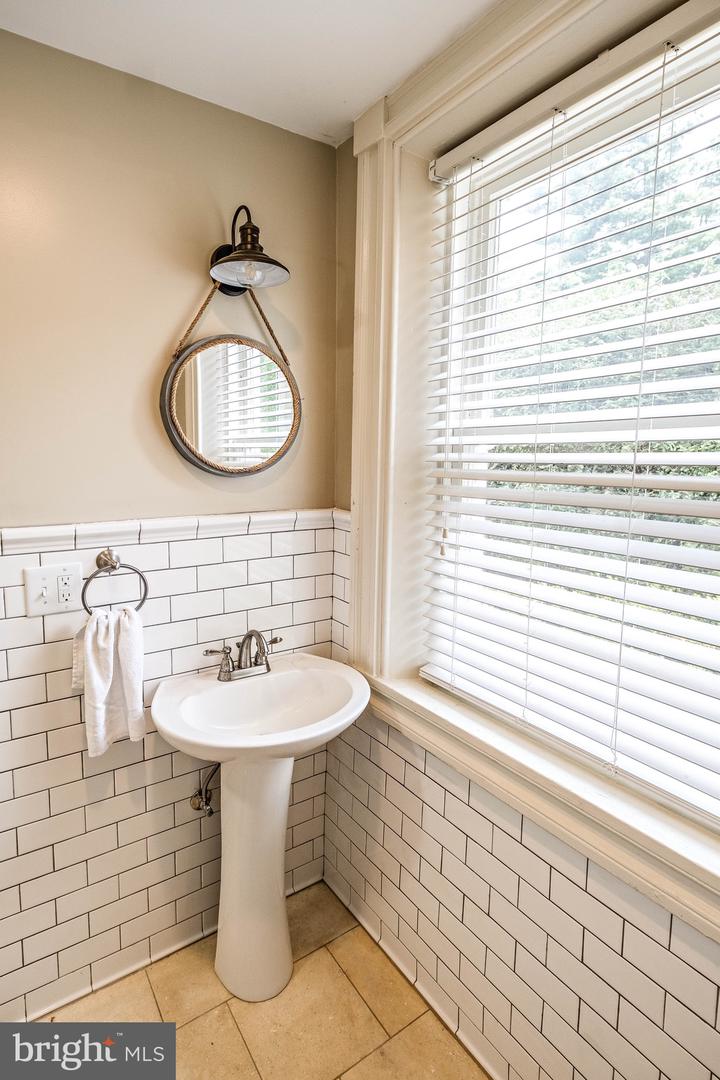 115 THOMPSON ST, TAZEWELL, Virginia 24651, 8 Bedrooms Bedrooms, ,5 BathroomsBathrooms,Residential,For sale,115 THOMPSON ST,VATW2000016 MLS # VATW2000016
