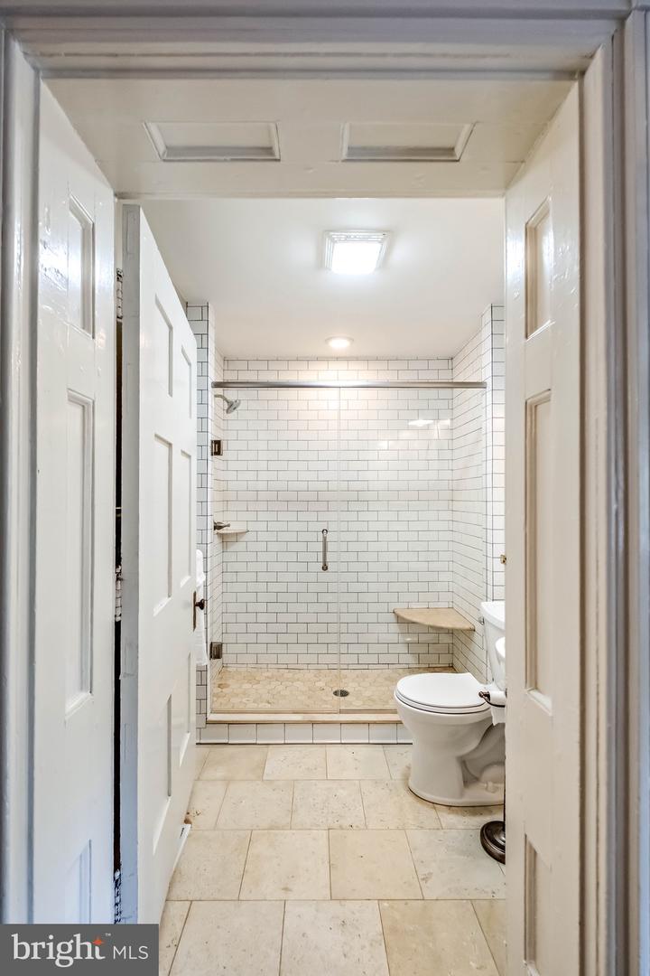115 THOMPSON ST, TAZEWELL, Virginia 24651, 8 Bedrooms Bedrooms, ,5 BathroomsBathrooms,Residential,For sale,115 THOMPSON ST,VATW2000016 MLS # VATW2000016