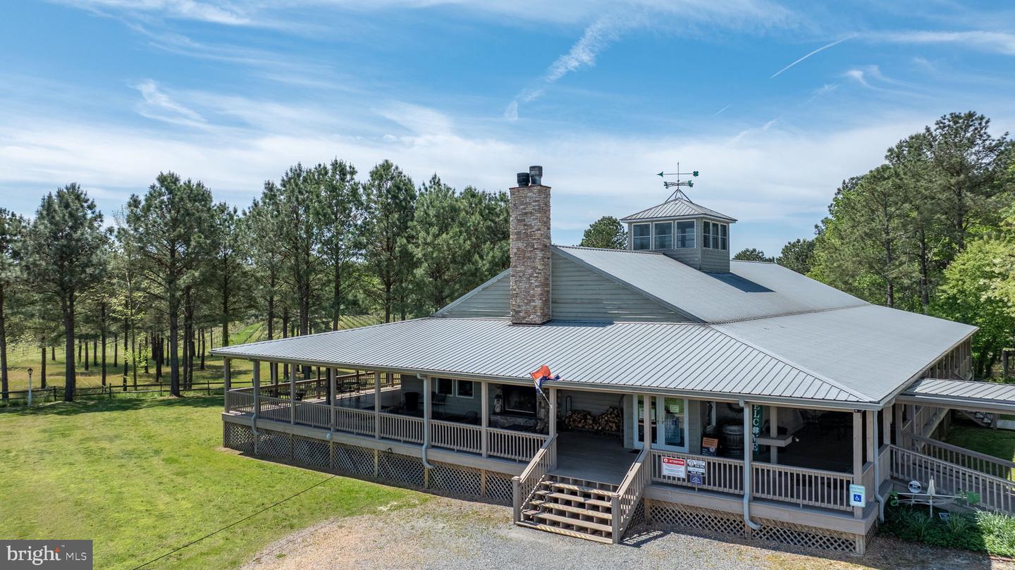 1025 GOOD LUCK RD, KILMARNOCK, Virginia 22482, ,Farm,For sale,1025 GOOD LUCK RD,VALV2000786 MLS # VALV2000786