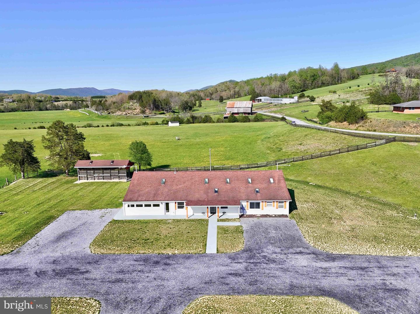 1565 SEVEN FOUNTAINS, FORT VALLEY, Virginia 22652, 6 Bedrooms Bedrooms, 11 Rooms Rooms,3 BathroomsBathrooms,Farm,For sale,1565 SEVEN FOUNTAINS,VASH2011292 MLS # VASH2011292