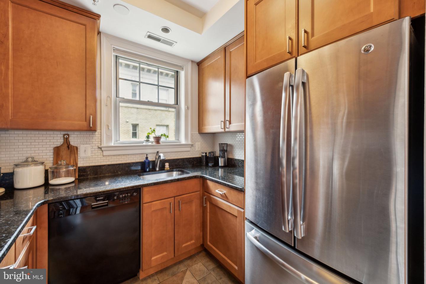 3220 17TH ST NW #309, WASHINGTON, District Of Columbia 20010, 2 Bedrooms Bedrooms, ,2 BathroomsBathrooms,Residential,For sale,3220 17TH ST NW #309,DCDC2197696 MLS # DCDC2197696
