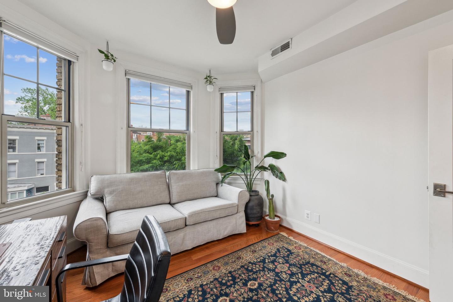 3220 17TH ST NW #309, WASHINGTON, District Of Columbia 20010, 2 Bedrooms Bedrooms, ,2 BathroomsBathrooms,Residential,For sale,3220 17TH ST NW #309,DCDC2197696 MLS # DCDC2197696