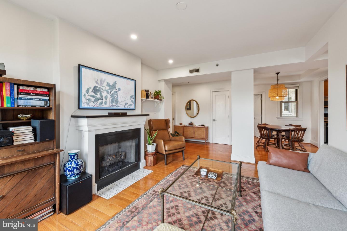 3220 17TH ST NW #309, WASHINGTON, District Of Columbia 20010, 2 Bedrooms Bedrooms, ,2 BathroomsBathrooms,Residential,For sale,3220 17TH ST NW #309,DCDC2197696 MLS # DCDC2197696