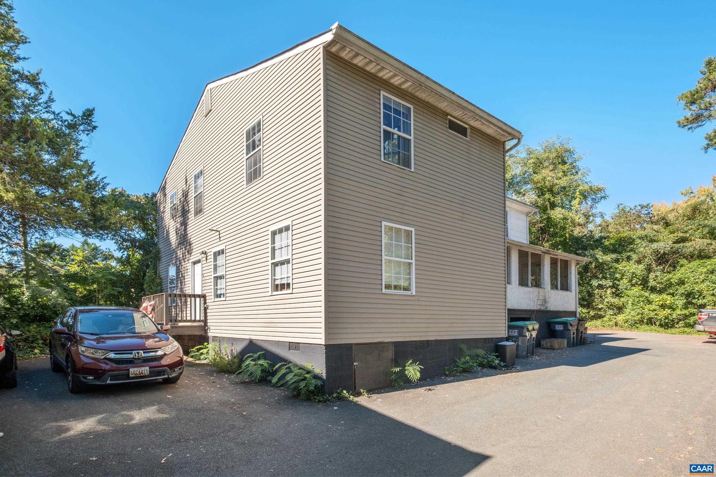 1124 PRESTON AVE, CHARLOTTESVILLE, Virginia 22903, 8 Bedrooms Bedrooms, ,5 BathroomsBathrooms,Residential,For sale,1124 PRESTON AVE,663809 MLS # 663809