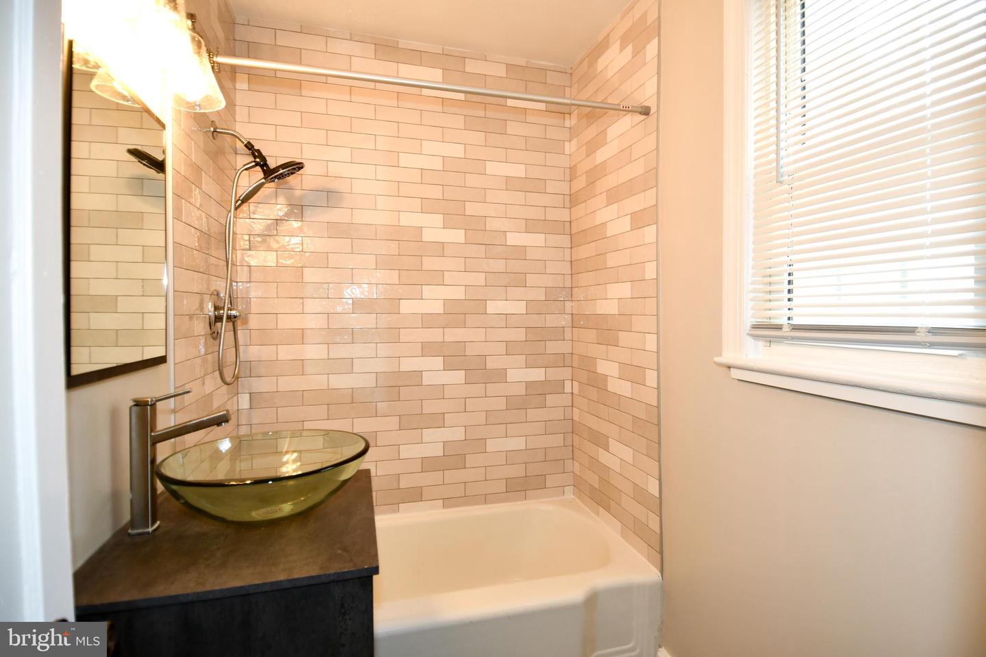 1714 33RD PL SE, WASHINGTON, District Of Columbia 20020, 4 Bedrooms Bedrooms, ,2 BathroomsBathrooms,Residential,For sale,1714 33RD PL SE,DCDC2188104 MLS # DCDC2188104