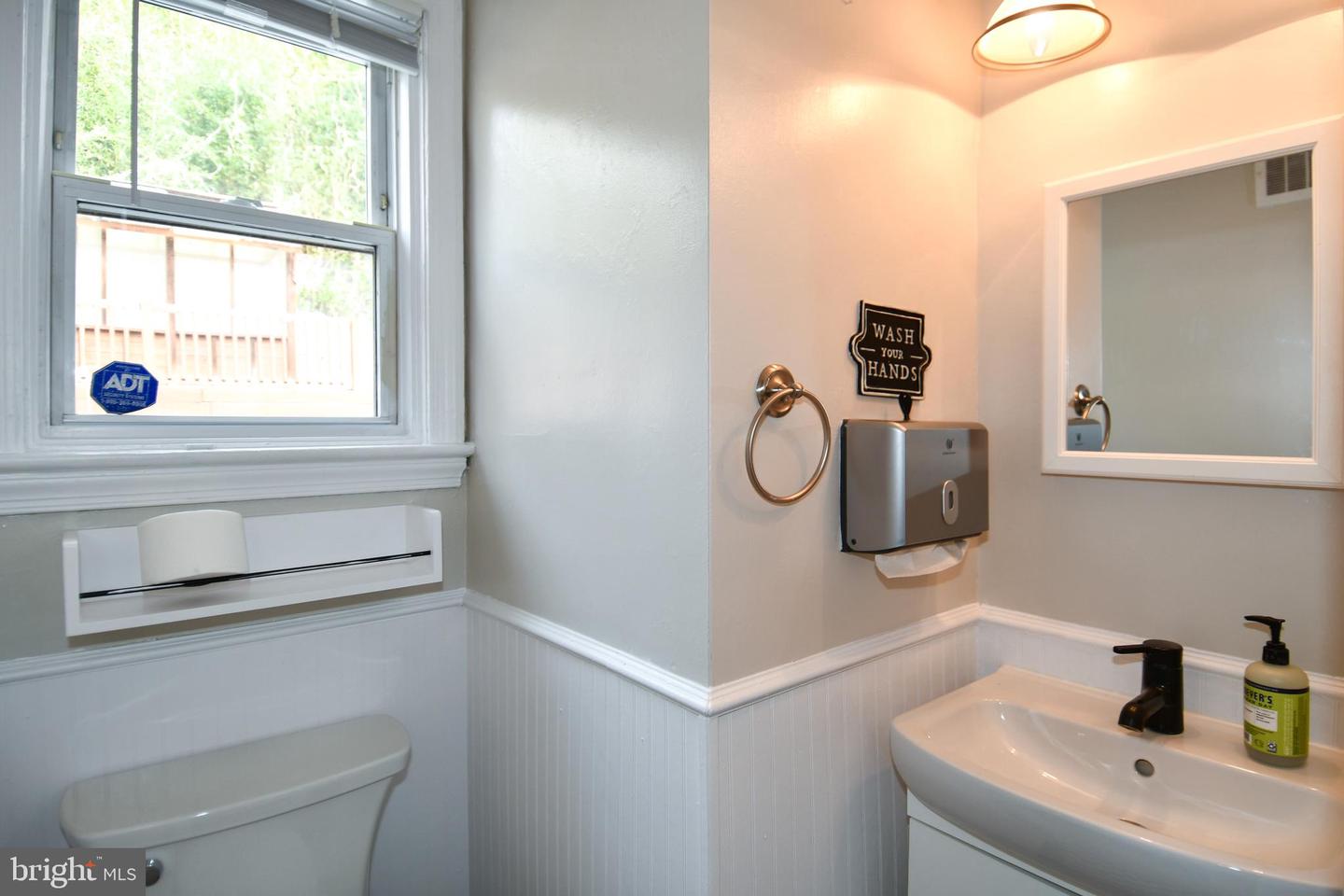 1714 33RD PL SE, WASHINGTON, District Of Columbia 20020, 4 Bedrooms Bedrooms, ,2 BathroomsBathrooms,Residential,For sale,1714 33RD PL SE,DCDC2188104 MLS # DCDC2188104