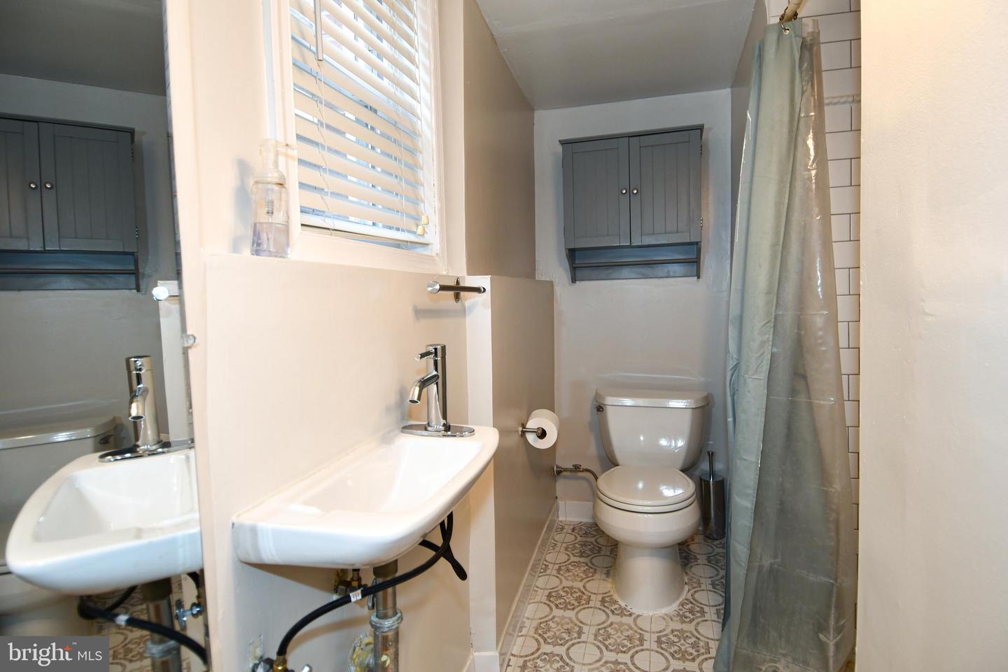 1714 33RD PL SE, WASHINGTON, District Of Columbia 20020, 4 Bedrooms Bedrooms, ,2 BathroomsBathrooms,Residential,For sale,1714 33RD PL SE,DCDC2188104 MLS # DCDC2188104