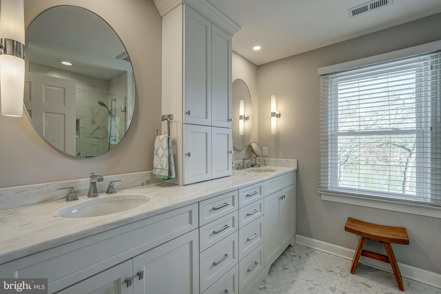 153 THOMAS DALE, WILLIAMSBURG, Virginia 23185, 5 Bedrooms Bedrooms, 12 Rooms Rooms,3 BathroomsBathrooms,Residential,For sale,153 THOMAS DALE,VAJC2000430 MLS # VAJC2000430