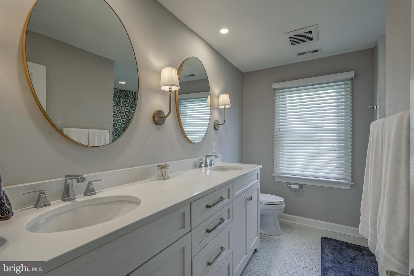 153 THOMAS DALE, WILLIAMSBURG, Virginia 23185, 5 Bedrooms Bedrooms, 12 Rooms Rooms,3 BathroomsBathrooms,Residential,For sale,153 THOMAS DALE,VAJC2000430 MLS # VAJC2000430