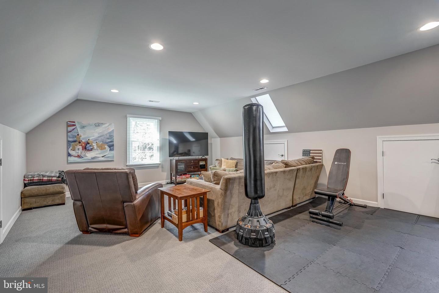 153 THOMAS DALE, WILLIAMSBURG, Virginia 23185, 5 Bedrooms Bedrooms, 12 Rooms Rooms,3 BathroomsBathrooms,Residential,For sale,153 THOMAS DALE,VAJC2000430 MLS # VAJC2000430