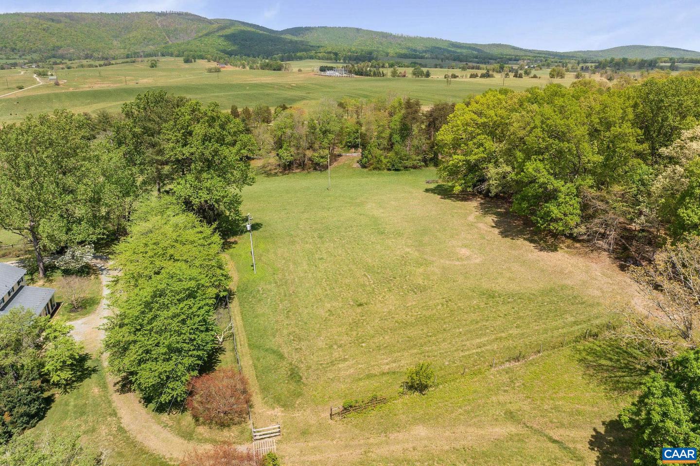 2176 LINDSAY RD, GORDONSVILLE, Virginia 22942, 3 Bedrooms Bedrooms, ,2 BathroomsBathrooms,Farm,For sale,2176 LINDSAY RD,663874 MLS # 663874