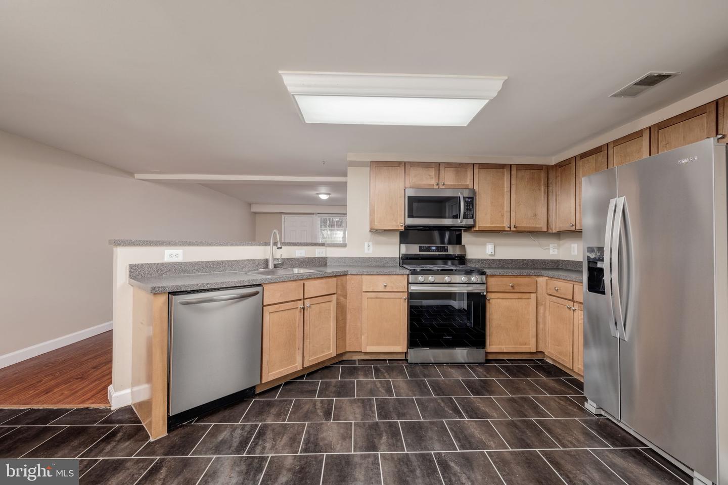 1465-B N VAN DORN ST, ALEXANDRIA, Virginia 22304, 1 Bedroom Bedrooms, ,1 BathroomBathrooms,Residential,For sale,1465-B N VAN DORN ST,VAAX2043696 MLS # VAAX2043696