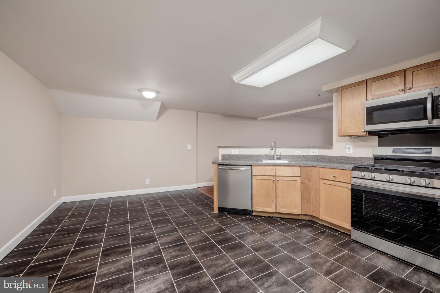 1465-B N VAN DORN ST, ALEXANDRIA, Virginia 22304, 1 Bedroom Bedrooms, ,1 BathroomBathrooms,Residential,For sale,1465-B N VAN DORN ST,VAAX2043696 MLS # VAAX2043696