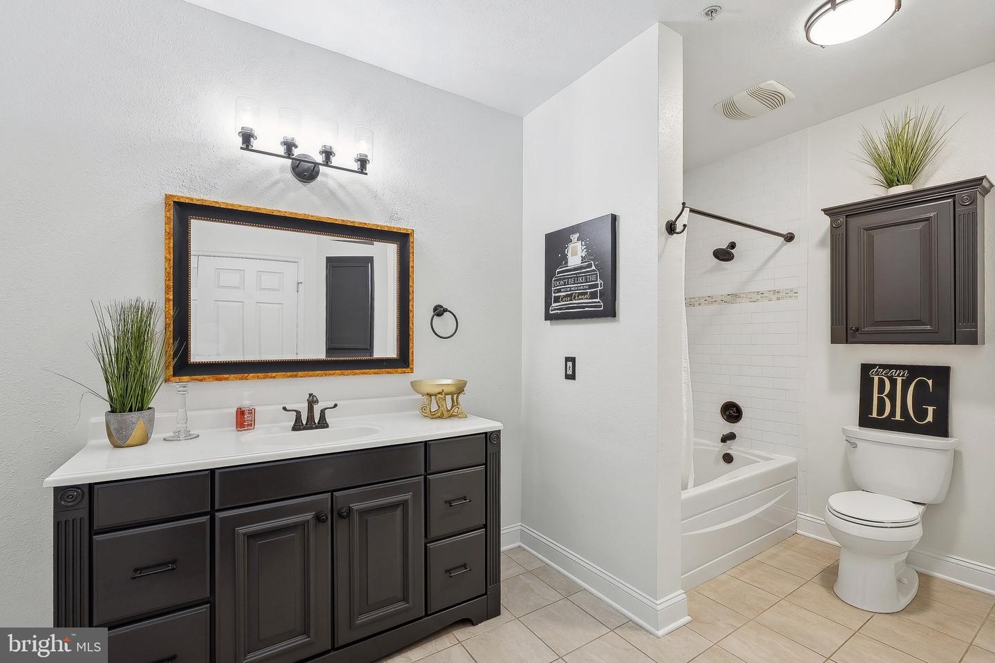 1600 SPRING GATE DR #2112, MCLEAN, Virginia 22102, 1 Bedroom Bedrooms, ,1 BathroomBathrooms,Residential,For sale,1600 SPRING GATE DR #2112,VAFX2231996 MLS # VAFX2231996