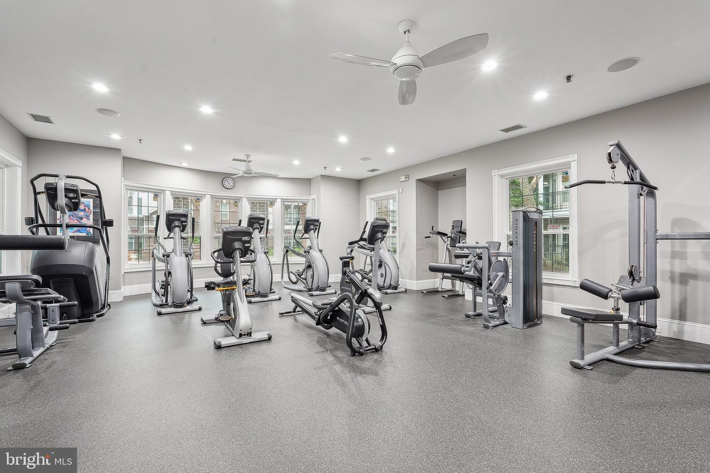 1600 SPRING GATE DR #2112, MCLEAN, Virginia 22102, 1 Bedroom Bedrooms, ,1 BathroomBathrooms,Residential,For sale,1600 SPRING GATE DR #2112,VAFX2231996 MLS # VAFX2231996