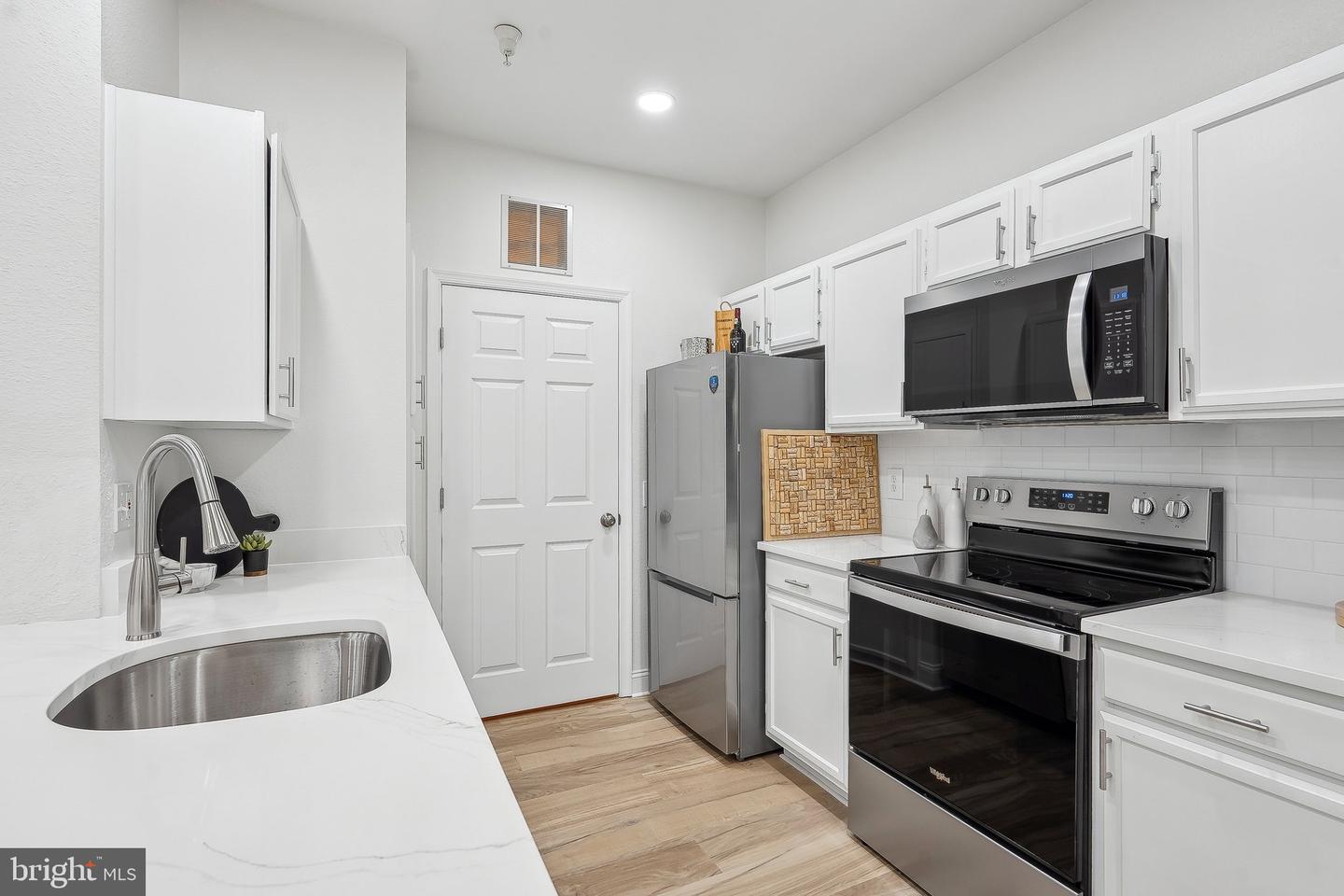 1600 SPRING GATE DR #2112, MCLEAN, Virginia 22102, 1 Bedroom Bedrooms, ,1 BathroomBathrooms,Residential,For sale,1600 SPRING GATE DR #2112,VAFX2231996 MLS # VAFX2231996