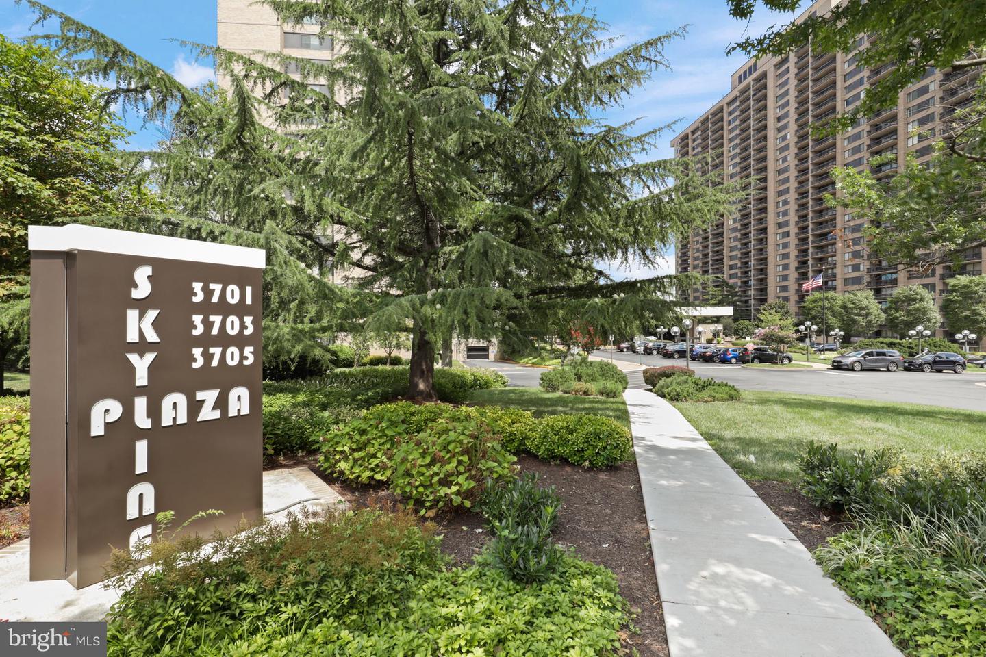 3705 S GEORGE MASON DR #2303S, FALLS CHURCH, Virginia 22041, 1 Bedroom Bedrooms, ,1 BathroomBathrooms,Residential,For sale,3705 S GEORGE MASON DR #2303S,VAFX2232648 MLS # VAFX2232648