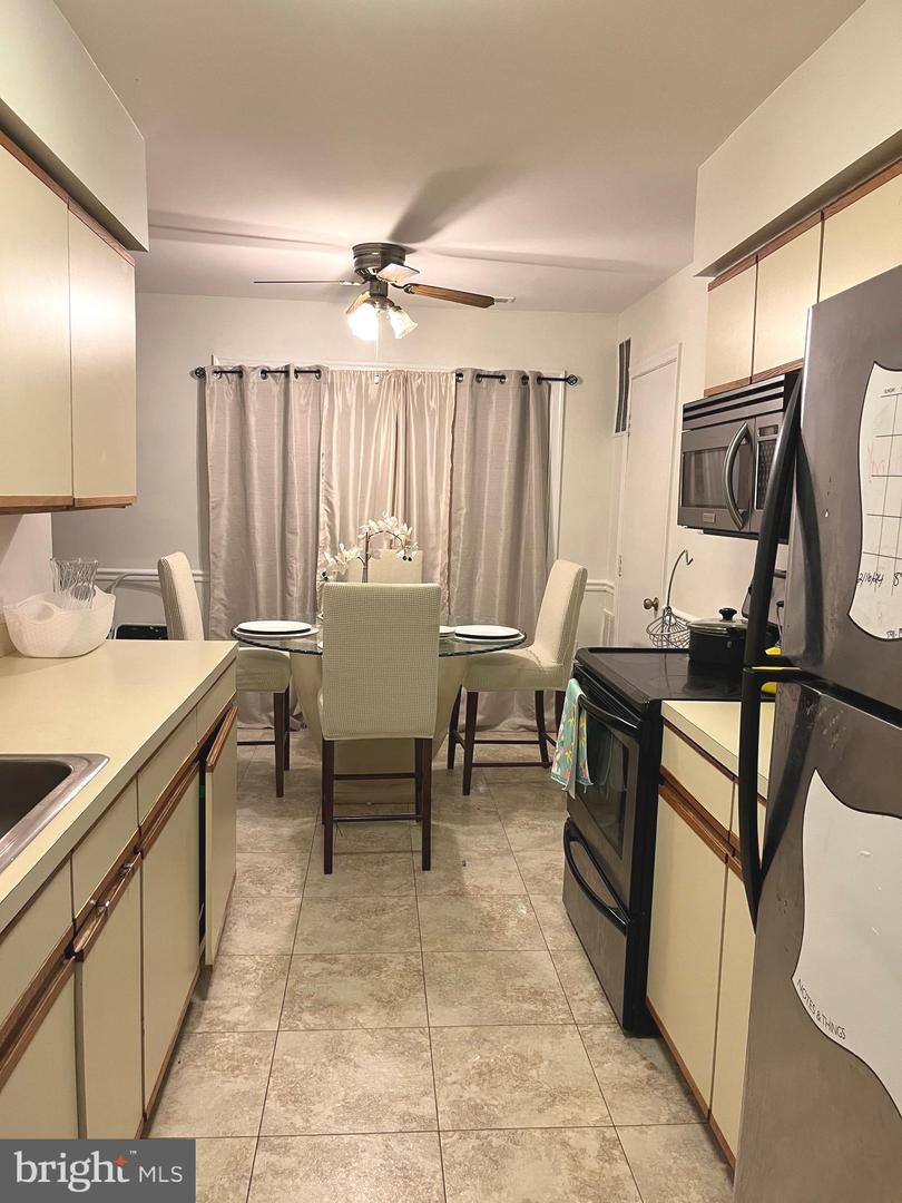 10491 PARADISE CT, MANASSAS, Virginia 20109, 2 Bedrooms Bedrooms, ,2 BathroomsBathrooms,Residential,For sale,10491 PARADISE CT,VAPW2091454 MLS # VAPW2091454