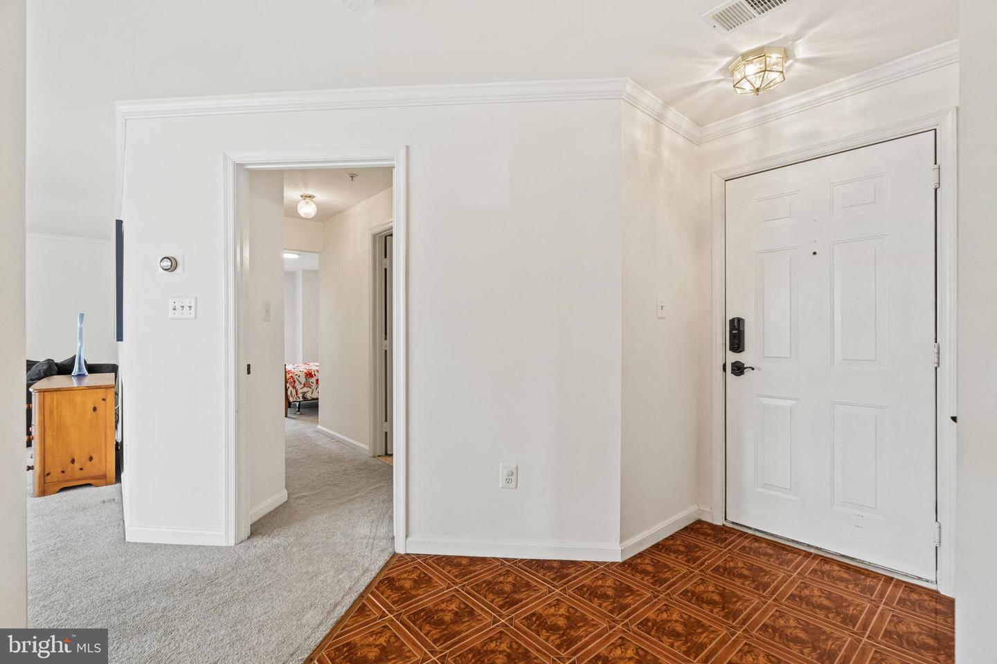 20605 CORNSTALK TER #201, ASHBURN, Virginia 20147, 2 Bedrooms Bedrooms, ,2 BathroomsBathrooms,Residential,For sale,20605 CORNSTALK TER #201,VALO2093620 MLS # VALO2093620