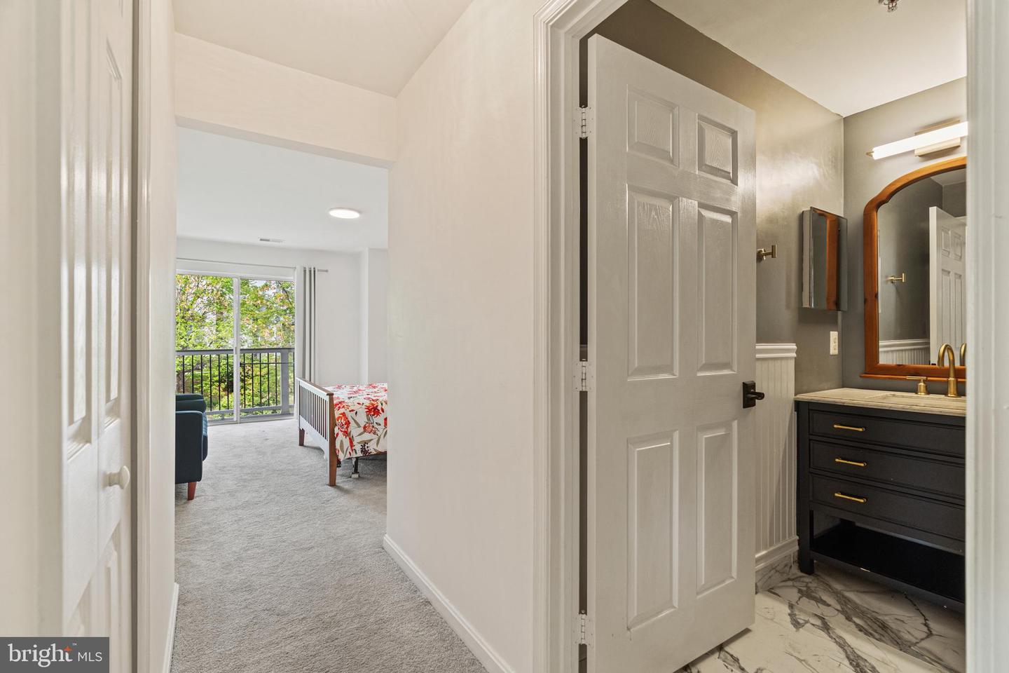 20605 CORNSTALK TER #201, ASHBURN, Virginia 20147, 2 Bedrooms Bedrooms, ,2 BathroomsBathrooms,Residential,For sale,20605 CORNSTALK TER #201,VALO2093620 MLS # VALO2093620
