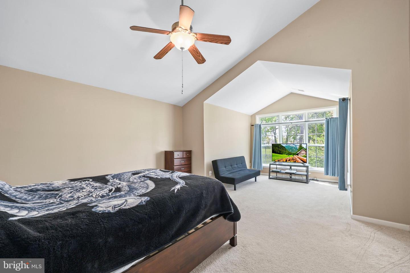 14725 DOGWOOD PARK LN, HAYMARKET, Virginia 20169, 4 Bedrooms Bedrooms, ,2 BathroomsBathrooms,Residential,For sale,14725 DOGWOOD PARK LN,VAPW2091794 MLS # VAPW2091794