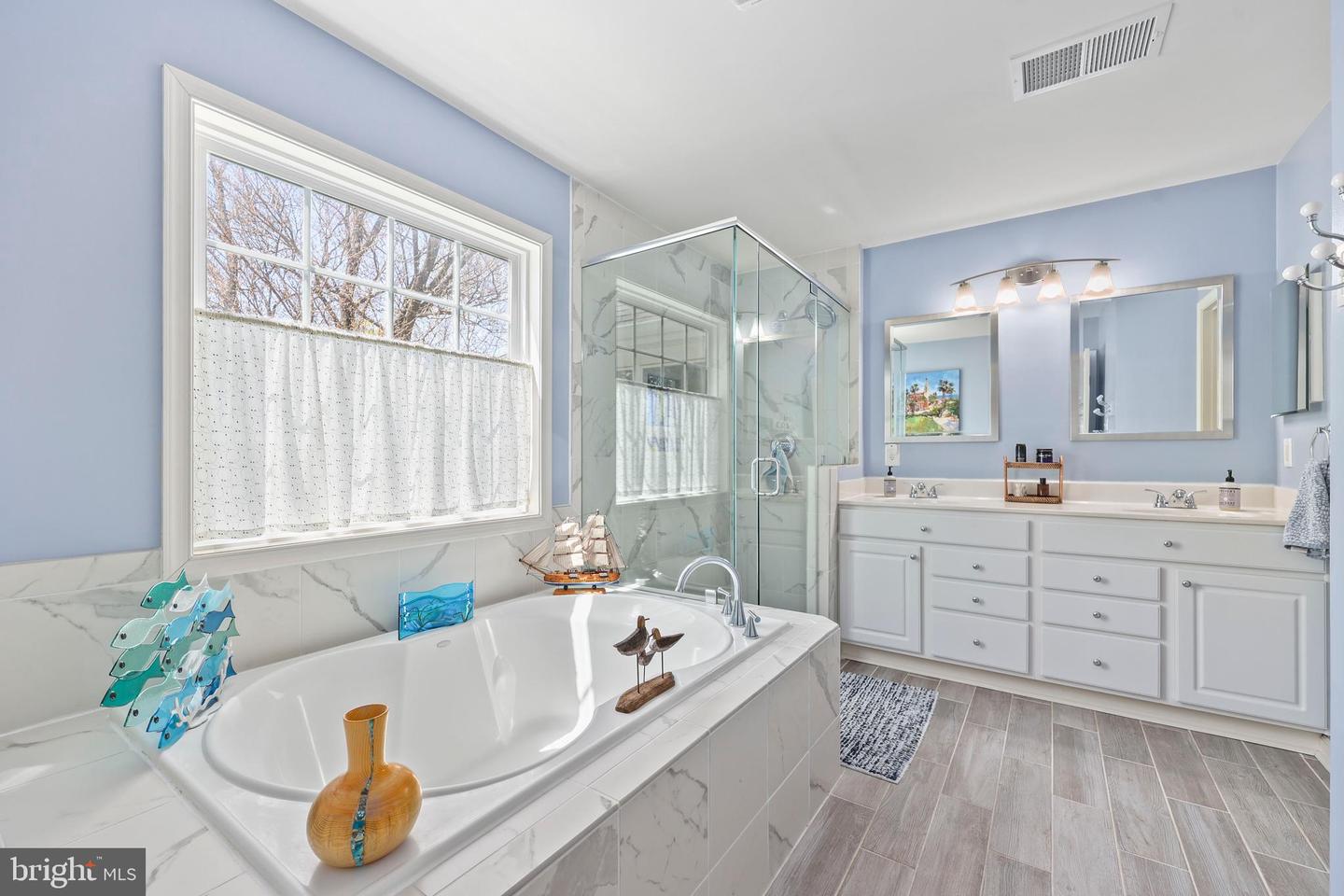 14725 DOGWOOD PARK LN, HAYMARKET, Virginia 20169, 4 Bedrooms Bedrooms, ,2 BathroomsBathrooms,Residential,For sale,14725 DOGWOOD PARK LN,VAPW2091794 MLS # VAPW2091794