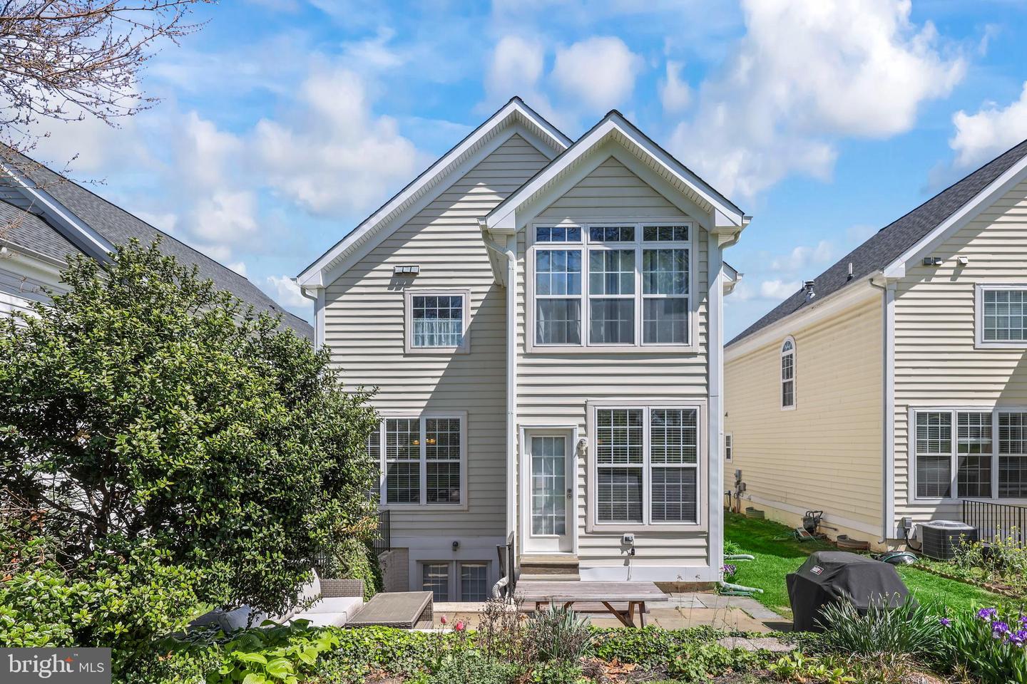 14725 DOGWOOD PARK LN, HAYMARKET, Virginia 20169, 4 Bedrooms Bedrooms, ,2 BathroomsBathrooms,Residential,For sale,14725 DOGWOOD PARK LN,VAPW2091794 MLS # VAPW2091794