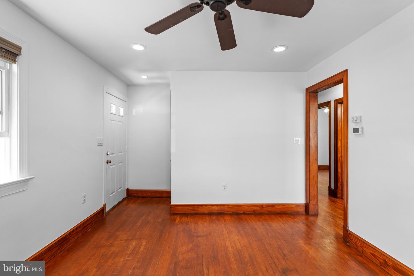 35 E BROAD WAY, LOVETTSVILLE, Virginia 20180, 2 Bedrooms Bedrooms, ,1 BathroomBathrooms,Residential,For sale,35 E BROAD WAY,VALO2093844 MLS # VALO2093844
