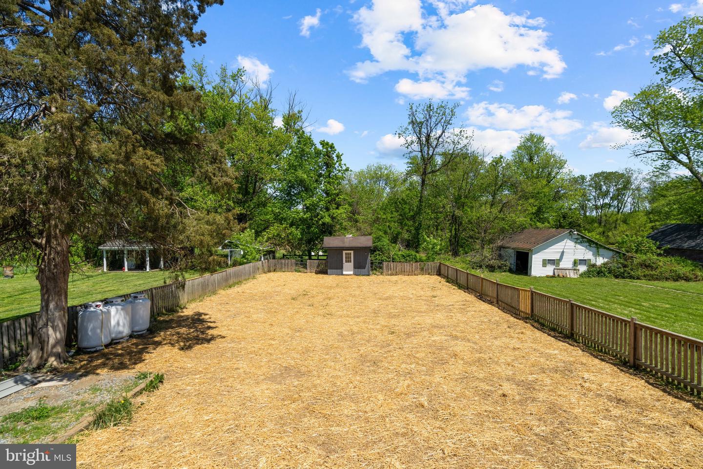 35 E BROAD WAY, LOVETTSVILLE, Virginia 20180, 2 Bedrooms Bedrooms, ,1 BathroomBathrooms,Residential,For sale,35 E BROAD WAY,VALO2093844 MLS # VALO2093844