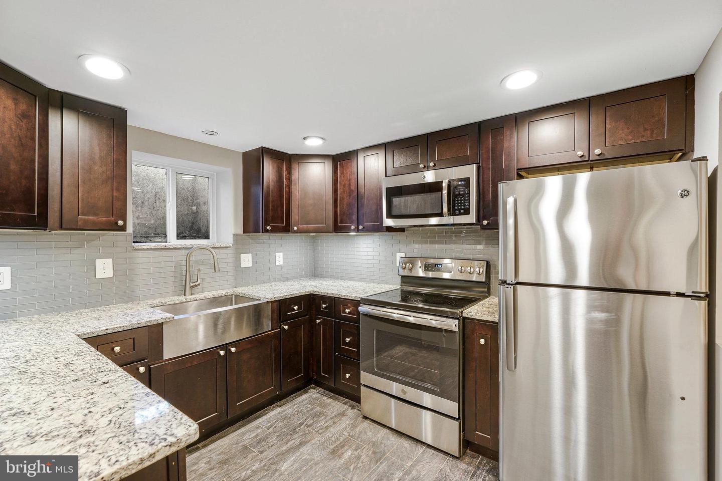 45406 LAKESIDE DR, STERLING, Virginia 20165, 4 Bedrooms Bedrooms, ,3 BathroomsBathrooms,Residential,For sale,45406 LAKESIDE DR,VALO2093846 MLS # VALO2093846
