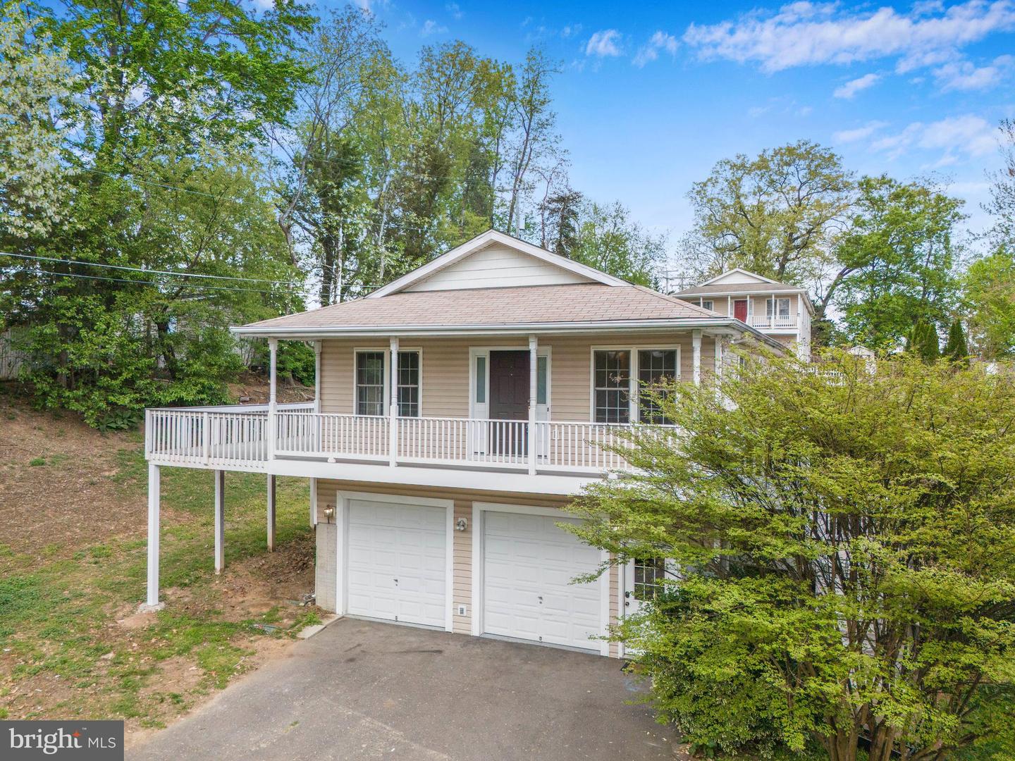 3580 DIAMOND POINT MEWS, DUMFRIES, Virginia 22026, 5 Bedrooms Bedrooms, ,4 BathroomsBathrooms,Residential,For sale,3580 DIAMOND POINT MEWS,VAPW2092008 MLS # VAPW2092008
