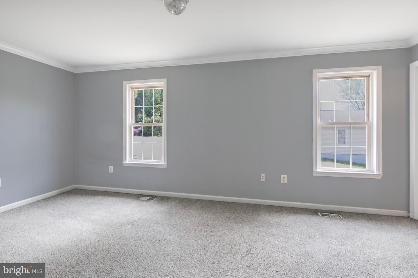 3580 DIAMOND POINT MEWS, DUMFRIES, Virginia 22026, 5 Bedrooms Bedrooms, ,4 BathroomsBathrooms,Residential,For sale,3580 DIAMOND POINT MEWS,VAPW2092008 MLS # VAPW2092008