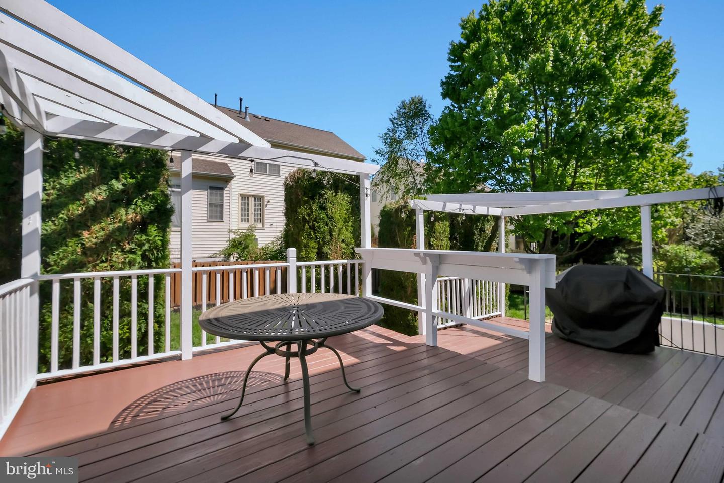 110 CEDARGROVE PL SW, LEESBURG, Virginia 20175, 4 Bedrooms Bedrooms, ,3 BathroomsBathrooms,Residential,For sale,110 CEDARGROVE PL SW,VALO2093954 MLS # VALO2093954