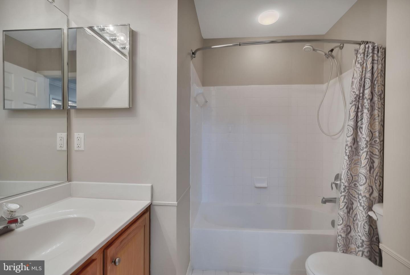 110 CEDARGROVE PL SW, LEESBURG, Virginia 20175, 4 Bedrooms Bedrooms, ,3 BathroomsBathrooms,Residential,For sale,110 CEDARGROVE PL SW,VALO2093954 MLS # VALO2093954