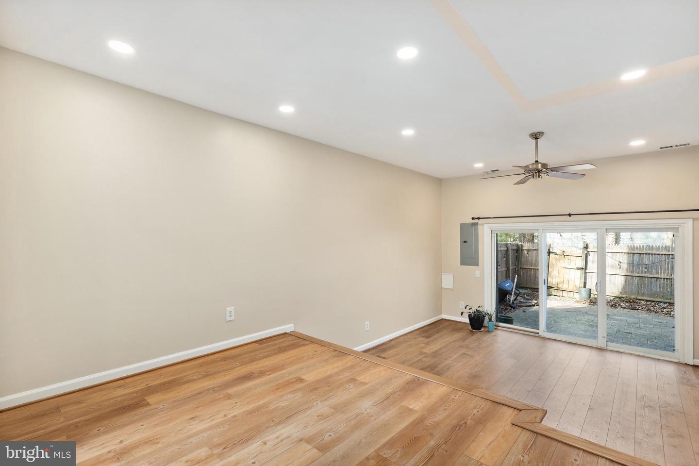8213 TORY RD #146, SPRINGFIELD, Virginia 22152, 2 Bedrooms Bedrooms, ,1 BathroomBathrooms,Residential,For sale,8213 TORY RD #146,VAFX2234292 MLS # VAFX2234292
