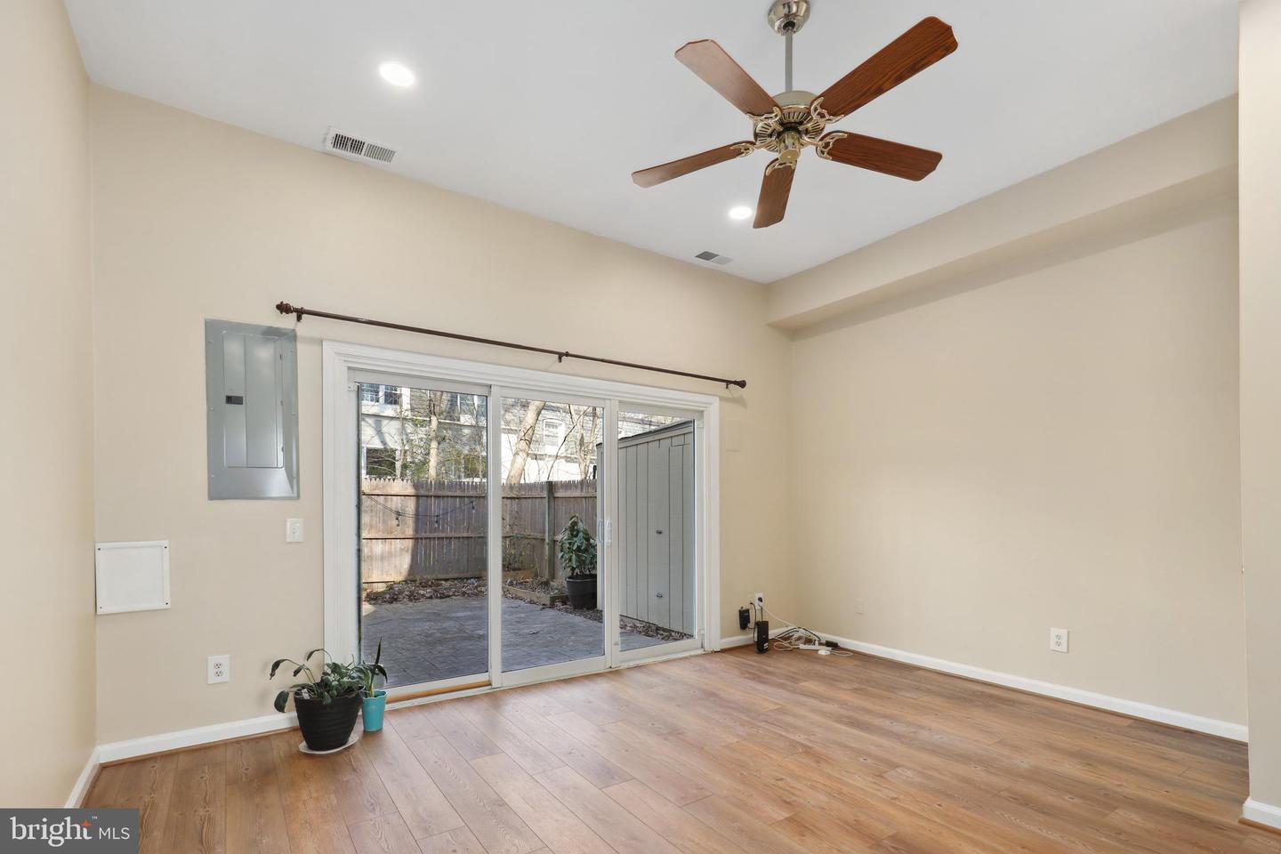 8213 TORY RD #146, SPRINGFIELD, Virginia 22152, 2 Bedrooms Bedrooms, ,1 BathroomBathrooms,Residential,For sale,8213 TORY RD #146,VAFX2234292 MLS # VAFX2234292