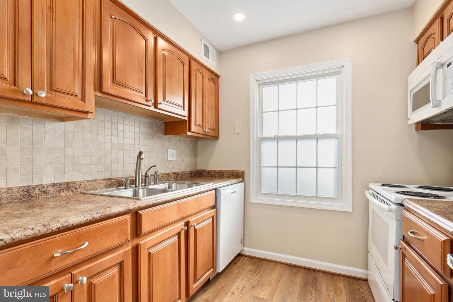 8213 TORY RD #146, SPRINGFIELD, Virginia 22152, 2 Bedrooms Bedrooms, ,1 BathroomBathrooms,Residential,For sale,8213 TORY RD #146,VAFX2234292 MLS # VAFX2234292