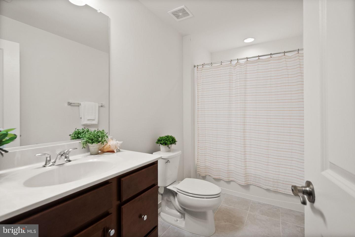 1108 COUBERTIN DR SE, LEESBURG, Virginia 20175, 6 Bedrooms Bedrooms, ,5 BathroomsBathrooms,Residential,For sale,1108 COUBERTIN DR SE,VALO2094020 MLS # VALO2094020