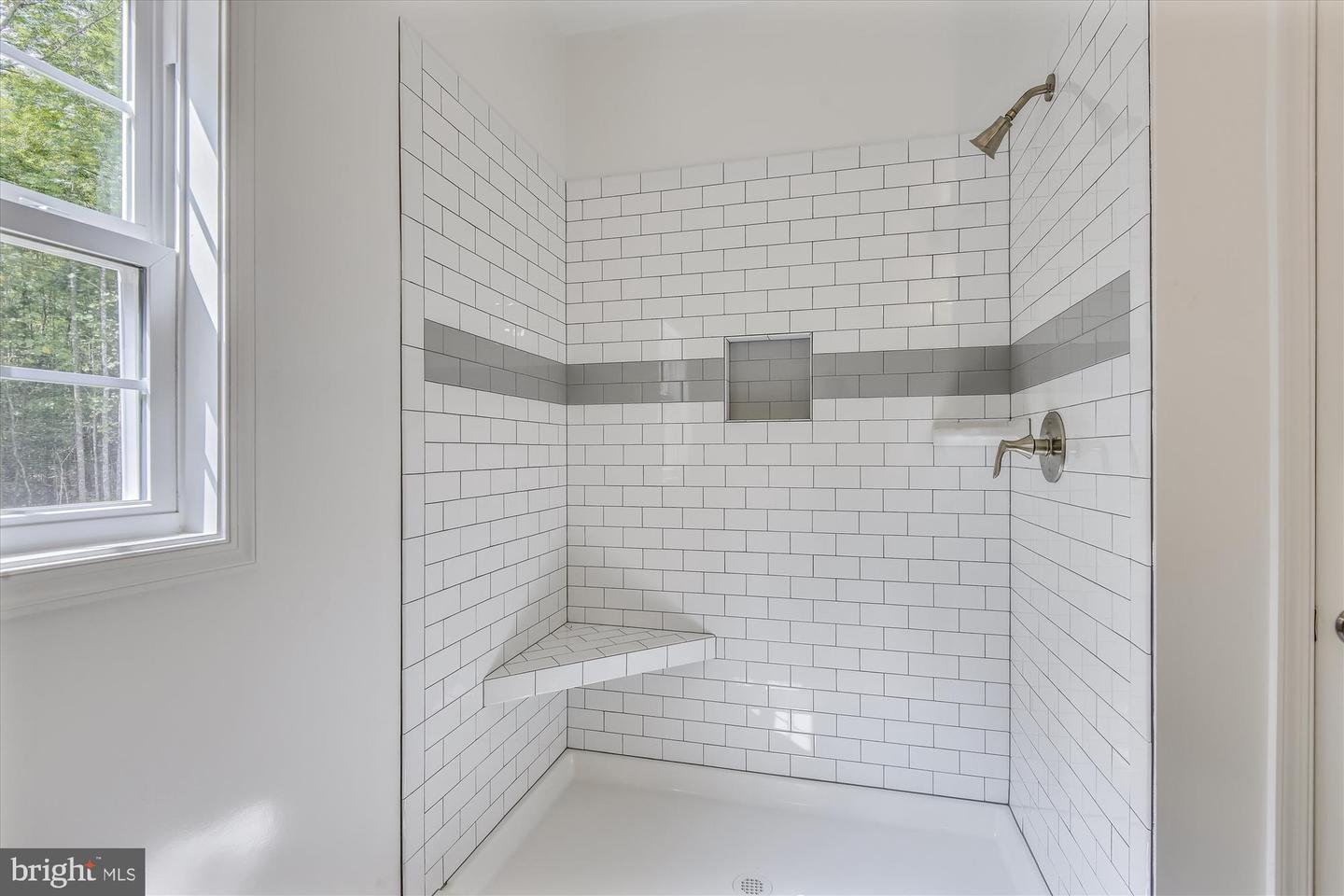 1 AC LOT COURTNEYS CORNER RD, SUMERDUCK, Virginia 22742, 3 Bedrooms Bedrooms, ,2 BathroomsBathrooms,Residential,For sale,1 AC LOT COURTNEYS CORNER RD,VAFQ2016268 MLS # VAFQ2016268
