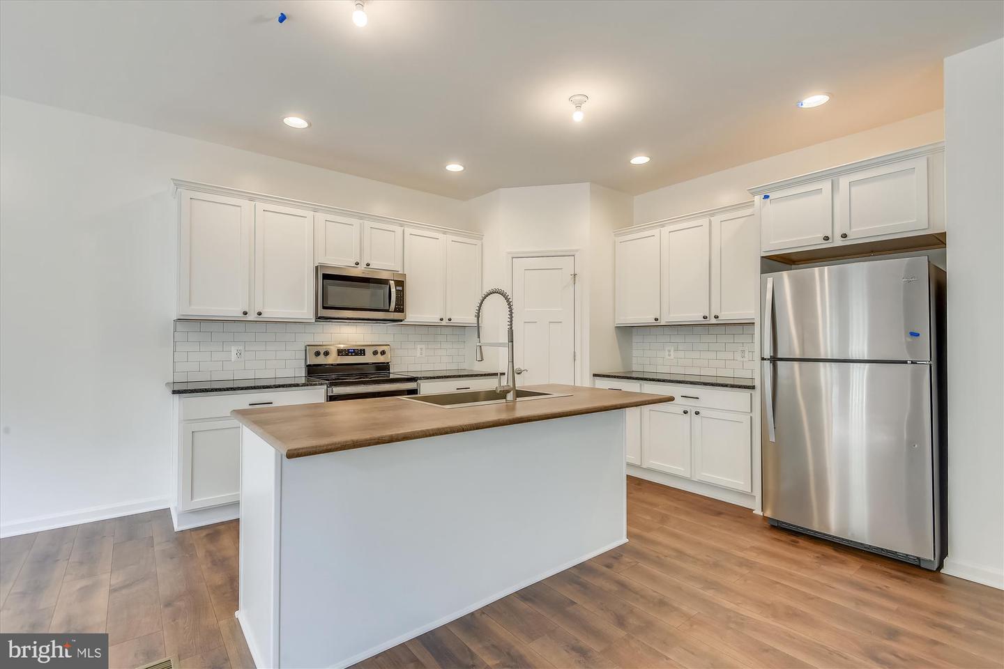 1 AC LOT COURTNEYS CORNER RD, SUMERDUCK, Virginia 22742, 3 Bedrooms Bedrooms, ,2 BathroomsBathrooms,Residential,For sale,1 AC LOT COURTNEYS CORNER RD,VAFQ2016268 MLS # VAFQ2016268