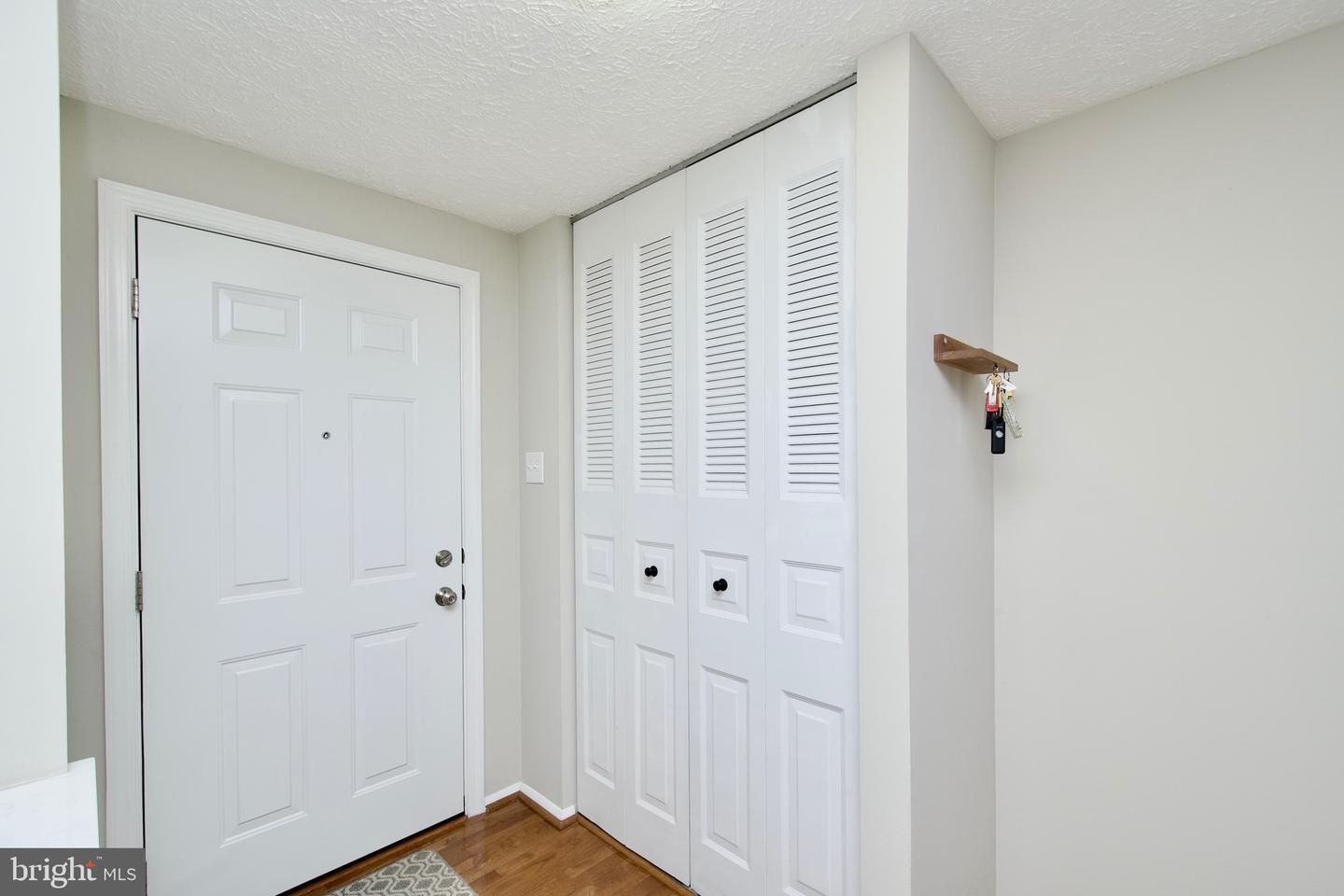8442 RED EAGLE CT, LORTON, Virginia 22079, 2 Bedrooms Bedrooms, ,2 BathroomsBathrooms,Residential,For sale,8442 RED EAGLE CT,VAFX2234500 MLS # VAFX2234500