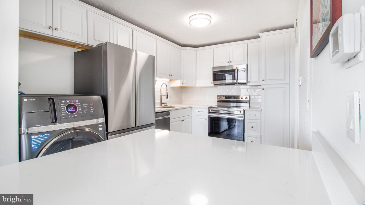 6800 FLEETWOOD RD #1115, MCLEAN, Virginia 22101, 1 Bedroom Bedrooms, ,1 BathroomBathrooms,Residential,For sale,6800 FLEETWOOD RD #1115,VAFX2234552 MLS # VAFX2234552