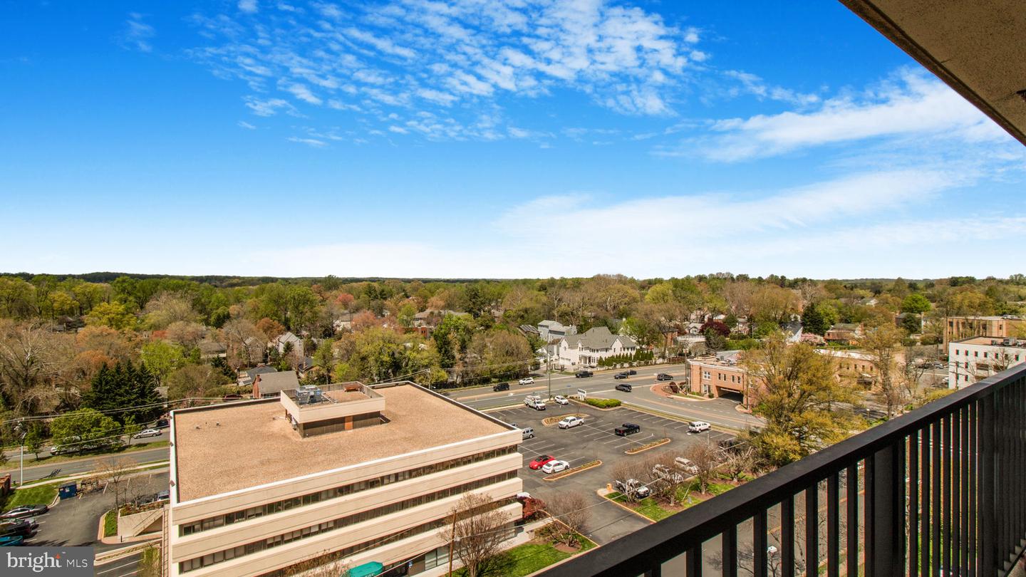 6800 FLEETWOOD RD #1115, MCLEAN, Virginia 22101, 1 Bedroom Bedrooms, ,1 BathroomBathrooms,Residential,For sale,6800 FLEETWOOD RD #1115,VAFX2234552 MLS # VAFX2234552