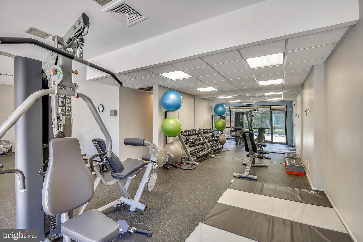 6800 FLEETWOOD RD #1115, MCLEAN, Virginia 22101, 1 Bedroom Bedrooms, ,1 BathroomBathrooms,Residential,For sale,6800 FLEETWOOD RD #1115,VAFX2234552 MLS # VAFX2234552