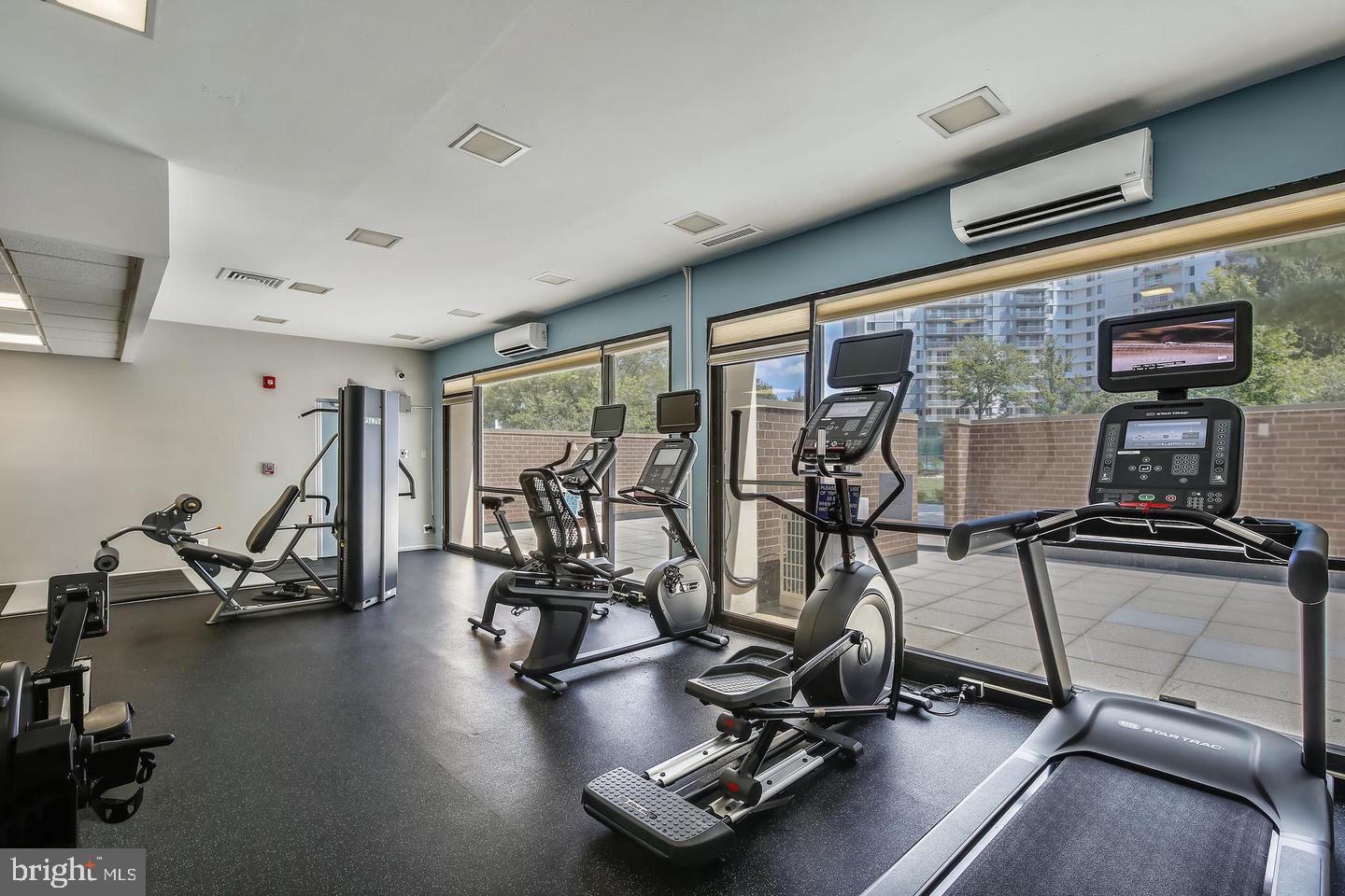 6800 FLEETWOOD RD #1115, MCLEAN, Virginia 22101, 1 Bedroom Bedrooms, ,1 BathroomBathrooms,Residential,For sale,6800 FLEETWOOD RD #1115,VAFX2234552 MLS # VAFX2234552