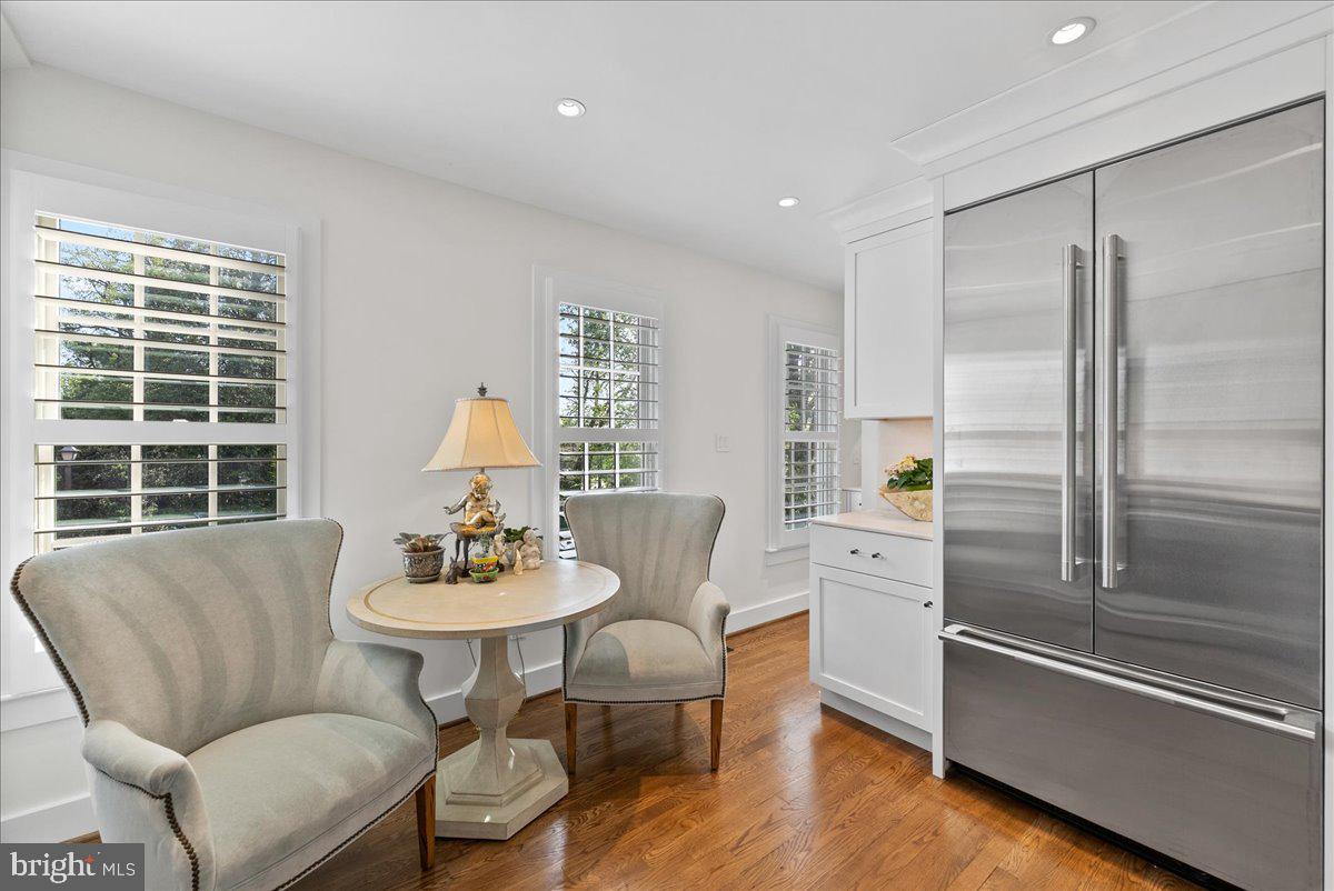 2512 N HARRISON ST, ARLINGTON, Virginia 22207, 3 Bedrooms Bedrooms, ,2 BathroomsBathrooms,Residential,For sale,2512 N HARRISON ST,VAAR2056128 MLS # VAAR2056128