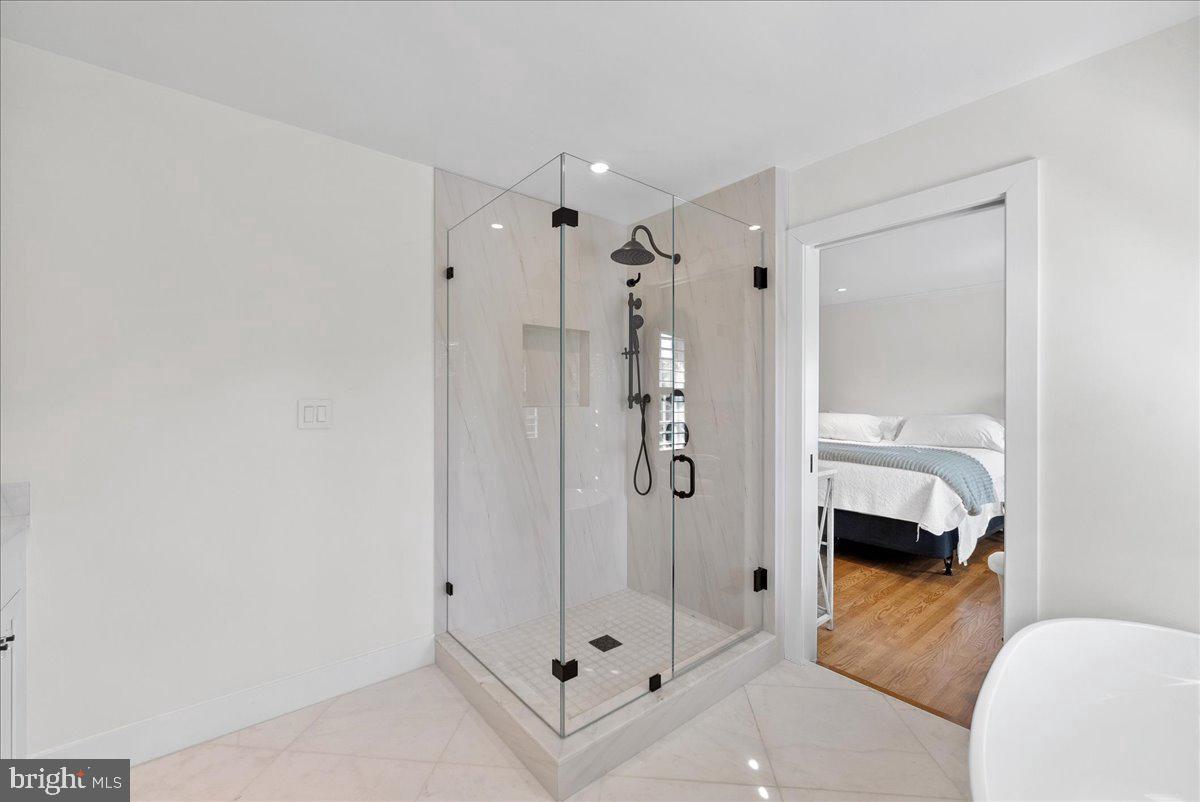 2512 N HARRISON ST, ARLINGTON, Virginia 22207, 3 Bedrooms Bedrooms, ,2 BathroomsBathrooms,Residential,For sale,2512 N HARRISON ST,VAAR2056128 MLS # VAAR2056128
