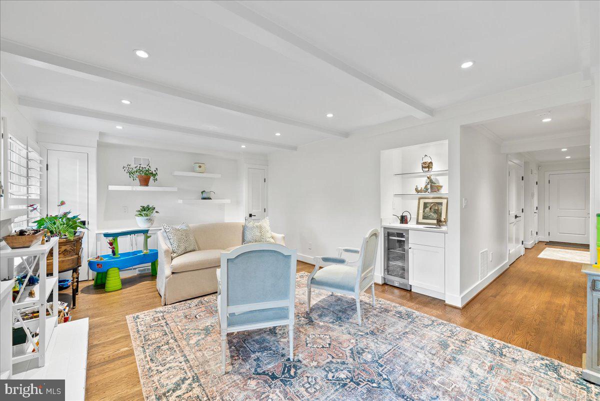 2512 N HARRISON ST, ARLINGTON, Virginia 22207, 3 Bedrooms Bedrooms, ,2 BathroomsBathrooms,Residential,For sale,2512 N HARRISON ST,VAAR2056128 MLS # VAAR2056128
