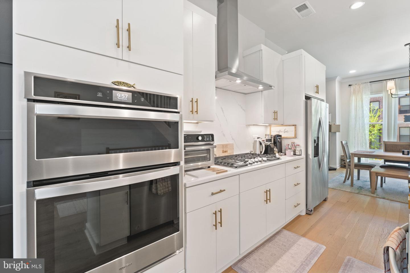 4605 QUINNS MILL WAY, CHANTILLY, Virginia 20151, 4 Bedrooms Bedrooms, ,4 BathroomsBathrooms,Residential,For sale,4605 QUINNS MILL WAY,VAFX2234710 MLS # VAFX2234710